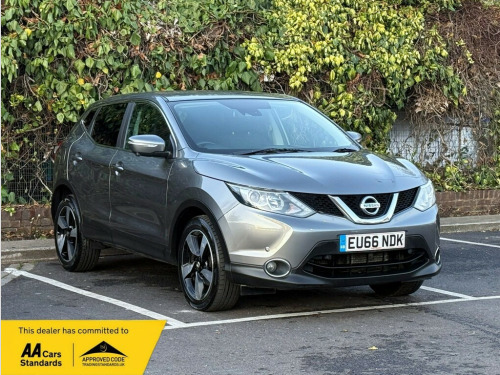 Nissan Qashqai  1.2 DIG-T N-Connecta SUV 5dr Petrol XTRON 2WD Euro 6 (s/s) (115 ps)