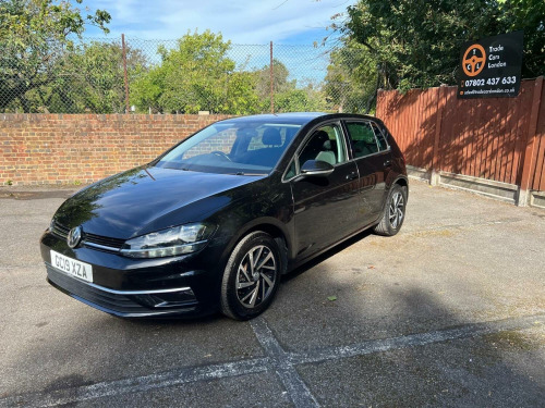 Volkswagen Golf  1.0 TSI Match