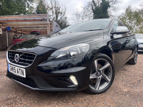 Volvo V40  2.0 R-Design T2