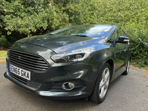 Ford S-MAX  2.0 TDCi Titanium Powershift Euro 6 (s/s) 5dr
