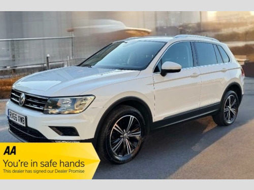 Volkswagen Tiguan  2.0 TDI BlueMotion Tech SE Navigation DSG 4Motion Euro 6 (s/s) 5dr