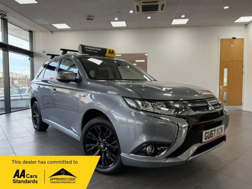 Mitsubishi Outlander  2.0h 12kWh 4h SUV 5dr Petrol Plug-in Hybrid CVT 4W