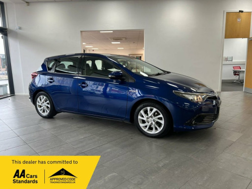 Toyota Auris  1.8 VVT-h Business Edition Hatchback 5dr Petrol Hy