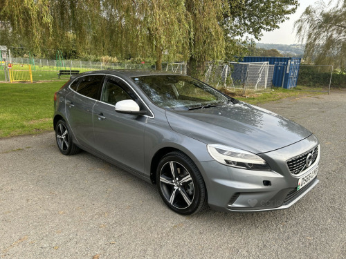 Volvo V40  R-Design Nav+ T3