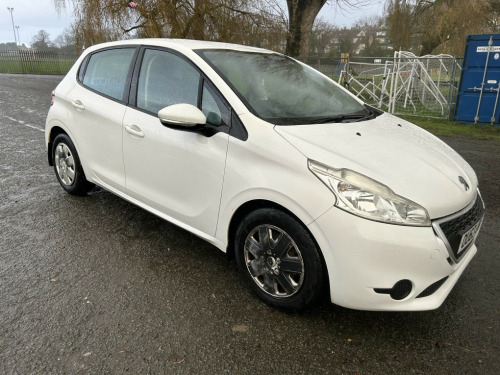 Peugeot 208  Access+