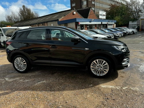 Vauxhall Grandland X  1.5 Turbo D Sport Nav Auto Euro 6 (s/s) 5dr