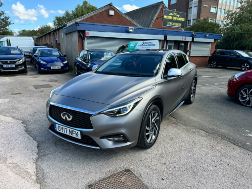 Infiniti Q30  1.6T Premium Euro 6 (s/s) 5dr