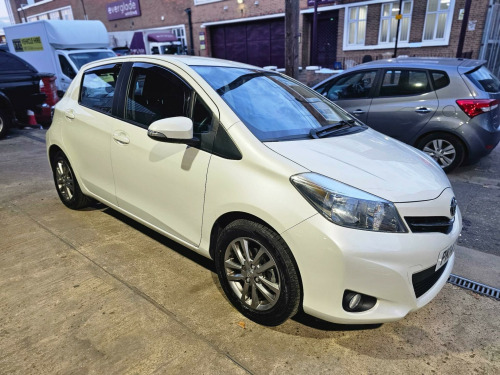 Toyota Yaris  1.33 Dual VVT-i Icon Plus Euro 5 5dr