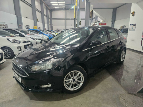 Ford Focus  1.6 Zetec Powershift Euro 6 5dr