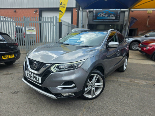 Nissan Qashqai  1.3 DIG-T N-Motion Euro 6 (s/s) 5dr
