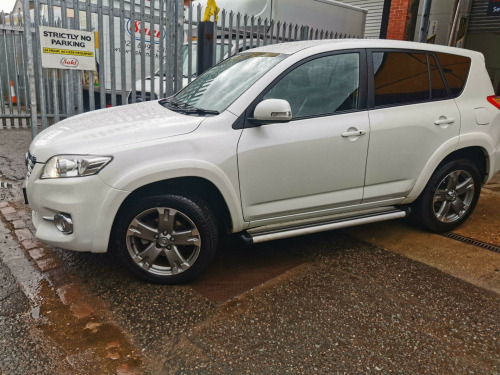 Toyota RAV4  2.2 D-CAT SR Auto 4WD Euro 5 5dr