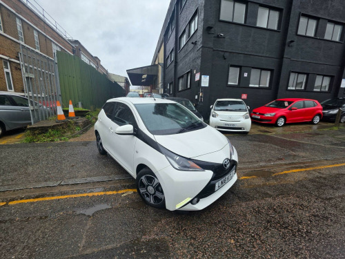Toyota AYGO  1.0 VVT-i x-clusiv3 x-shift Euro 6 5dr 