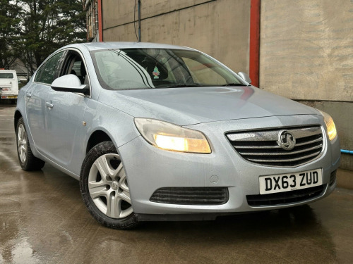 Vauxhall Insignia  1.8 16V Exclusiv Euro 5 5dr