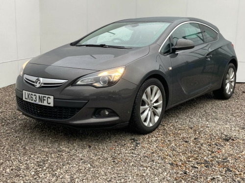 Vauxhall Astra GTC  2.0 CDTi SRi Euro 5 (s/s) 3dr