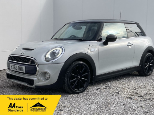 MINI Hatch  2.0 Cooper S Euro 6 (s/s) 3dr