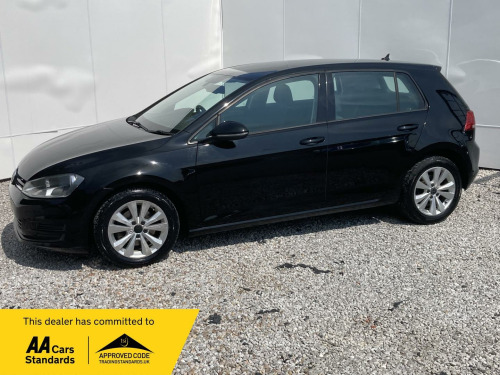 Volkswagen Golf  2.0 TDI BlueMotion Tech SE Euro 5 (s/s) 5dr