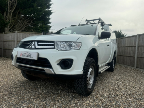 Mitsubishi L200  DI-D 4X4 4LIFE CLUB CAB