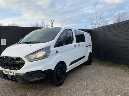 Ford Transit Custom  2.0 320 EcoBlue Crew Van Double Cab 5dr Diesel Manual L2 H1 Euro 6 (6 Seat)