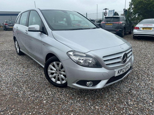 Mercedes-Benz B-Class B180 1.6 B180 BlueEfficiency SE 7G-DCT Euro 5 (s/s) 5dr