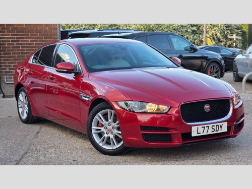 Jaguar XE  2.0d Prestige Auto Euro 6 (s/s) 4dr