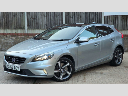 Volvo V40  2.0 D3 R-Design Lux Nav Auto Euro 6 (s/s) 5dr