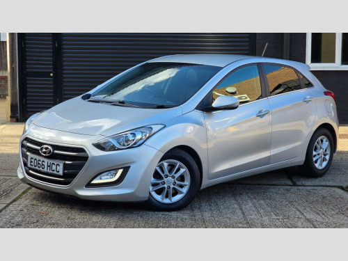 Hyundai i30  1.6 CRDi Blue Drive SE Nav Euro 6 (s/s) 5dr