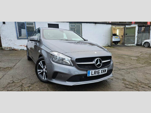 Mercedes-Benz A-Class  1.5 A180d SE (Executive) Hatchback 5dr Diesel Manu