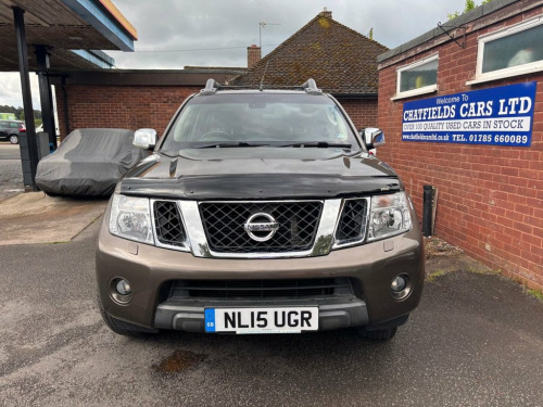 Nissan Navara  2.5 dCi Tekna Pickup Double Cab 4dr Diesel Manual 