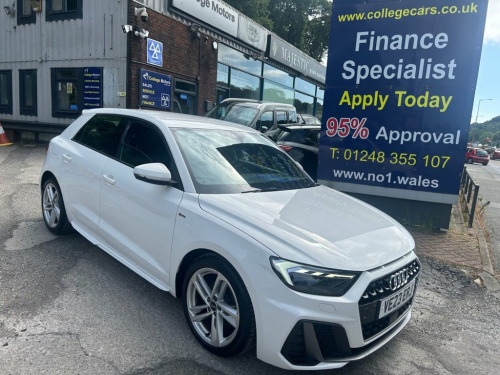 Audi A1  2023/23 1.0 SPORTBACK TFSI S LINE 5d 109 BHP, One 