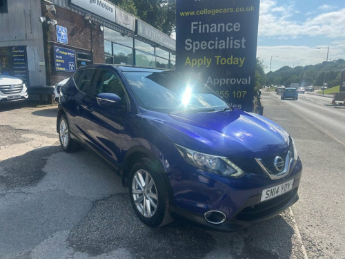 Nissan Qashqai  2014/14 1.2 DIG-T Acenta Premium SUV 5dr Petrol Ma