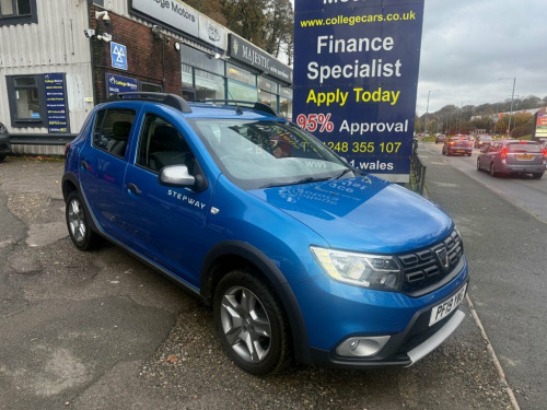Dacia Sandero Stepway  2019/19 0.9 TCe Essential Hatchback 5dr Petrol Man