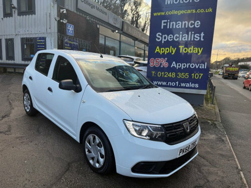 Dacia Sandero  2018/68 1.0 SCe Essential Hatchback 5dr Petrol Man 