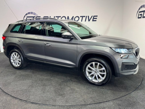 Skoda Kodiaq  1.5 TSI ACT SE 150 BHP + APPLE CAR PLAY + PARKING 