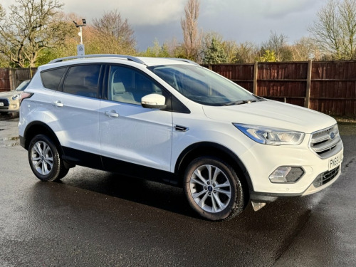 Ford Kuga  1.5 TDCi TITANIUM 120 BHP + SAT NAV + PARKING SENS