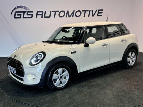 MINI Hatch  1.5 COOPER FIVE DOOR STEPTRONIC AUTO 136 BHP