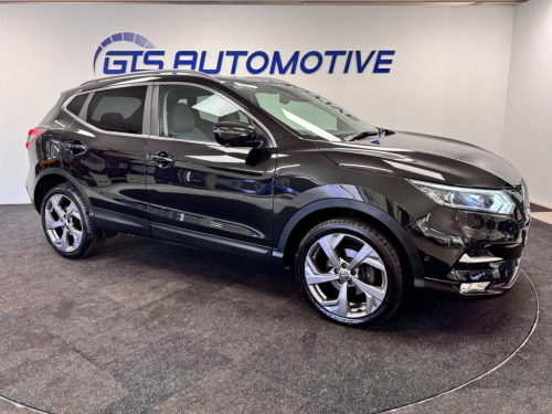 Nissan Qashqai  1.3 DIG-T TEKNA 140 BHP + SAT NAV + GLASS SUNROOF 