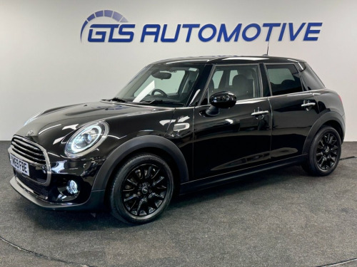 MINI Hatch  1.5 COOPER CLASSIC FIVE DOOR 135 BHP