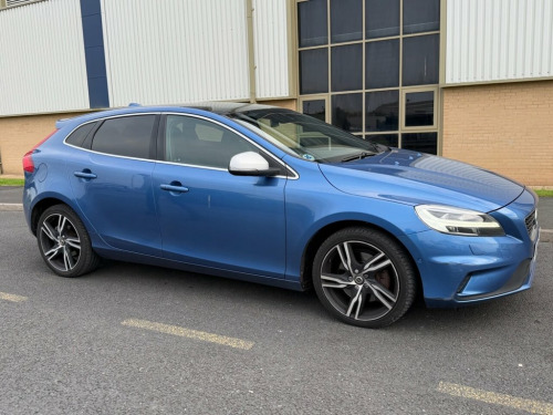 Volvo V40  2.0 D3 R-DESIGN PRO AUTO 150 BHP + XENIUM PACK + S