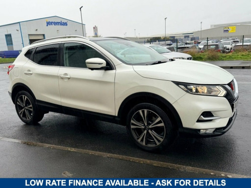 Nissan Qashqai  1.2 DIG-T N-CONNECTA 115 BHP + SAT NAV + GLASS SUN