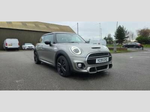MINI Hatch  2.0 COOPER S SPORT 192 BHP + SAT NAV + LEATHER