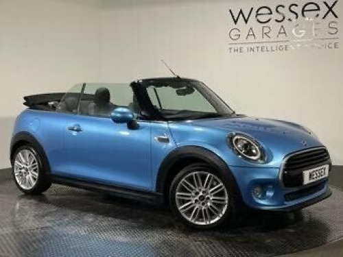 MINI Convertible  1.5 COOPER 135 BHP + CHILLI PACK