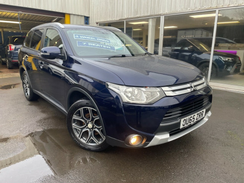 Mitsubishi Outlander  2.2 DI-D GX3 SUV 5dr Diesel Manual 4WD Euro 5 (s/s) (150 ps) 7 Seater