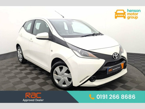 Toyota AYGO  1.0 VVT-i x-play Hatchback 5dr Petrol Manual Euro 