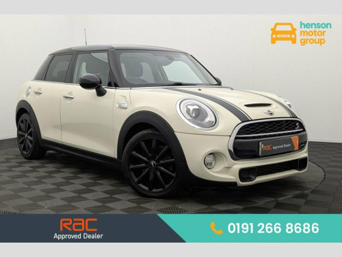 MINI Hatch  2.0 Cooper SD Hatchback 5dr Diesel Auto 6Spd Euro 