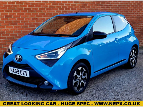 Toyota AYGO  1.0 VVT-i x-trend Funroof 5dr Petrol x-shift Euro 