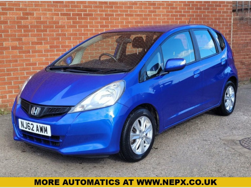 Honda Jazz  1.4 i-VTEC ES Hatchback 5dr Petrol CVT Euro 5 (99 
