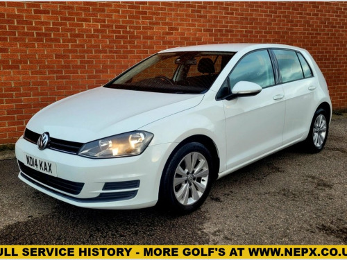 Volkswagen Golf  1.6 TDI BlueMotion Tech SE Hatchback 5dr Diesel Ma