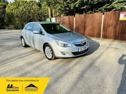 Vauxhall Astra  1.6i 16V SE 5dr Auto