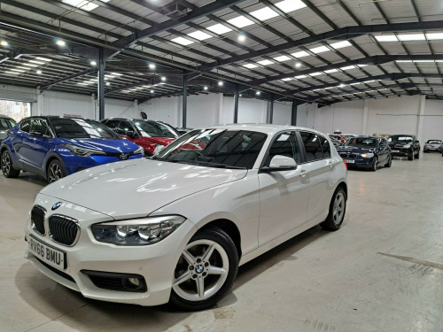 BMW 1 Series  1.5 118i SE Auto Euro 6 (s/s) 5dr