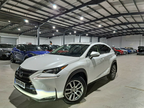 Lexus NX 300h  2.5 300h Luxury E-CVT 4WD Euro 6 (s/s) 5dr